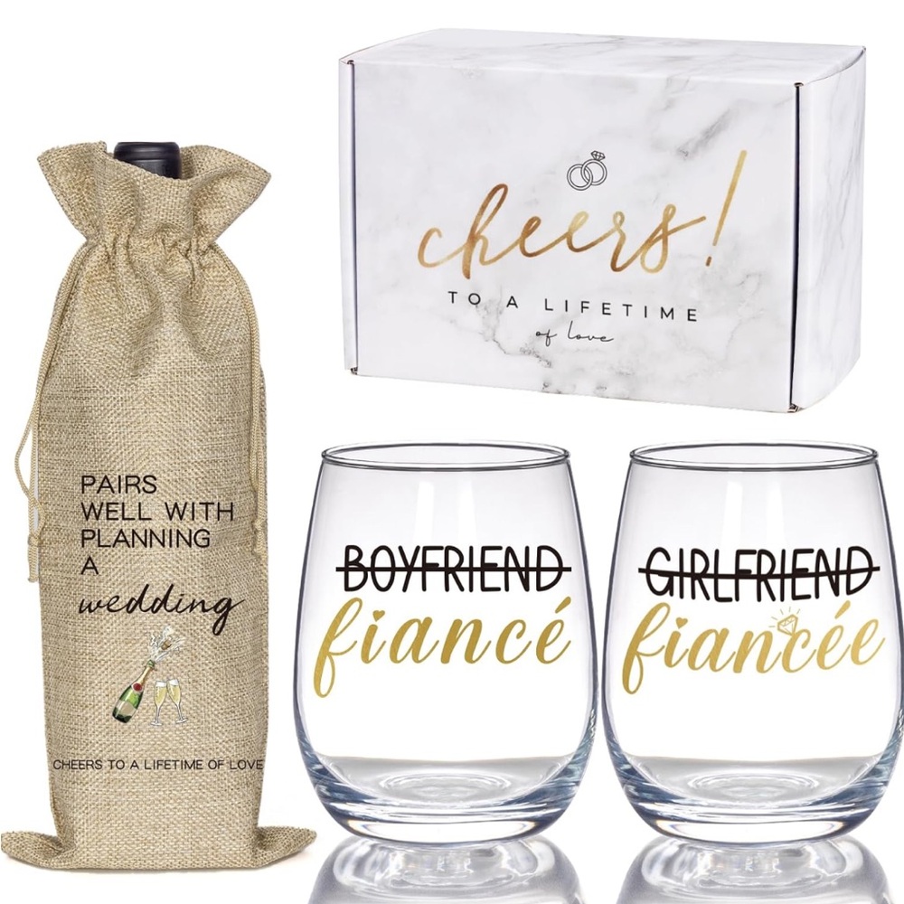 NEW engagement wine glass and bag gift set